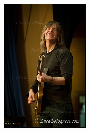 Mike Stern_foto Luca Bolognese