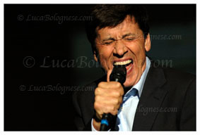 Gianni Morandi  foto Luca Bolognese