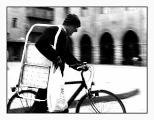 Ferdinando Piva in piazza Maggiore - Bologna                  foto Luca Bolognese